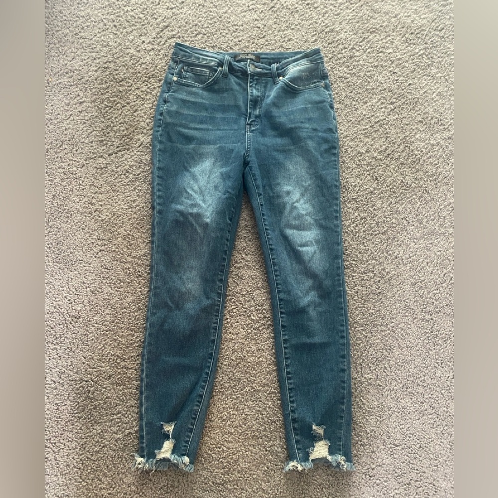 Judy Blue Distressed Skinny Jeans in Dark Blue